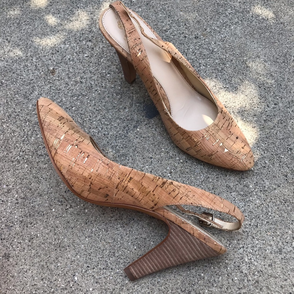 NEW Isola Serena Cork Heels